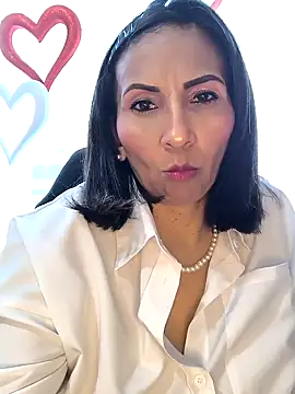 Mrsvictoriaaa online show from 7, 2, 2026