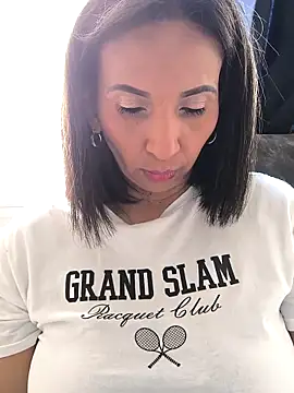 Mrsvictoriaaa online show from 13, 3, 2025