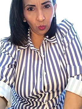 Mrsvictoriaaa online show from 9, 10, 2025