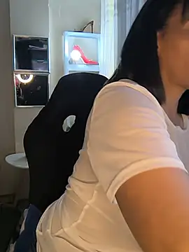 Snapshot of Mrsvictoriaaa chatting on 10, 7, 2026 Mrsvictoriaaa online show from 10, 7, 2026