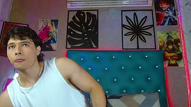 Snapshot of LiamAndrewzz chatting on 5, 7, 2026 LiamAndrewzz online show from 5, 7, 2026