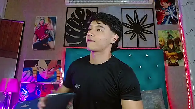 LiamAndrewzz online show from 4, 6, 2026