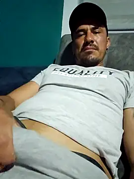 Snapshot of Iuver chatting on 17, 1, 2026 Iuver online show from 17, 1, 2026