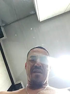 Snapshot of Iuver chatting on 9, 2, 2026 Iuver online show from 9, 2, 2026