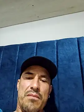 Snapshot of Iuver chatting on 24, 2, 2026 Iuver online show from 24, 2, 2026