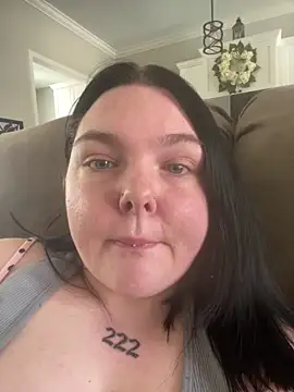 bkardashian online show from 4, 3, 2025