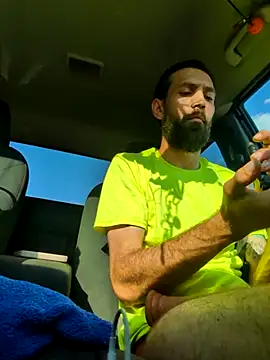 Snapshot of QueenM3 chatting on 4, 10, 2025 QueenM3 online show from 4, 10, 2025