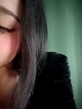 Snapshot of ElaRuil69 chatting on 12, 9, 2025 ElaRuil69 online show from 12, 9, 2025