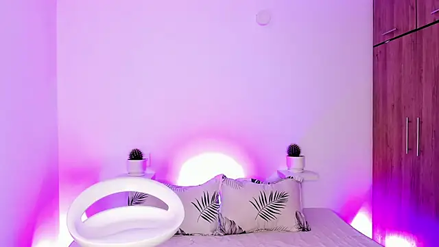 valeria  lewiis online show from 17, 2, 2025