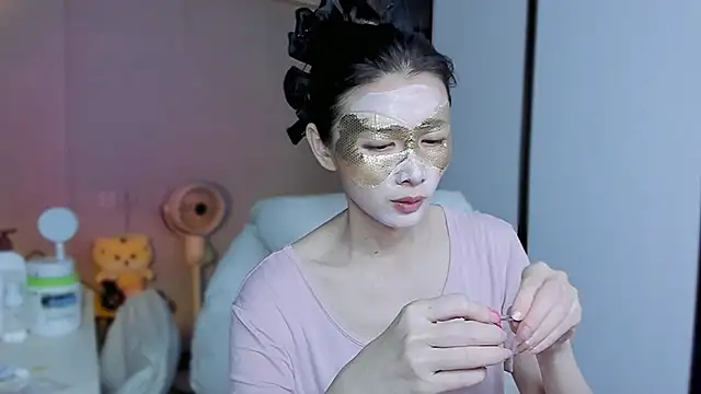 A dabo online show from 30, 11, 2025