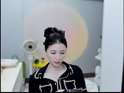 A dabo online show from 30, 10, 2025