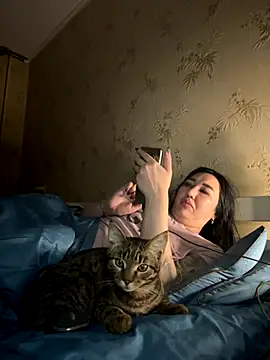 Naughtbaby 2025 online show from 17, 11, 2025