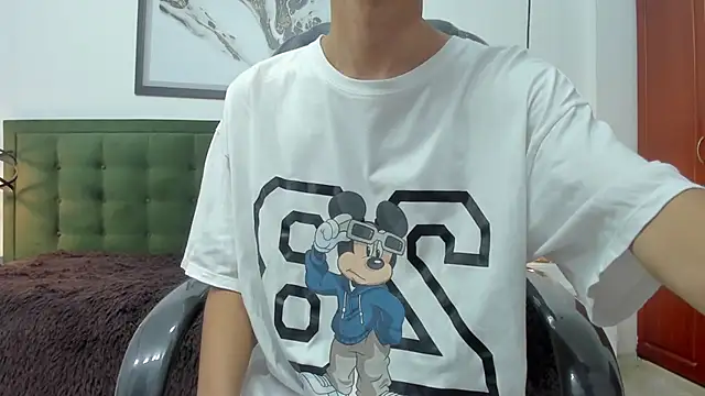 Johann sex online show from 30, 9, 2025