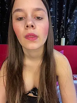 Snapshot of Siena_Amaris chatting on 13, 2, 2026 Siena Amaris online show from 13, 2, 2026