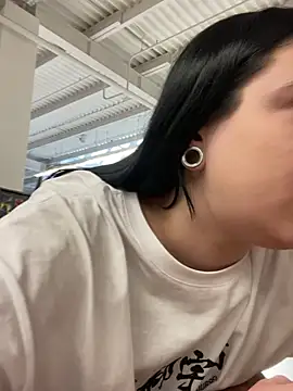 AlishaPrettyBlade online show from 9, 3, 2025