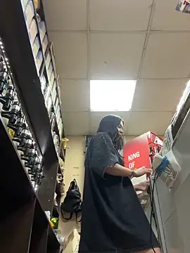 AlishaPrettyBlade online show from 20, 9, 2025