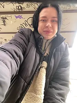 AlishaPrettyBlade online show from 21, 3, 2025