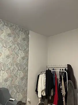 AlishaPrettyBlade online show from 18, 1, 2026