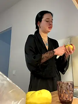 AlishaPrettyBlade online show from 19, 12, 2025