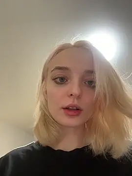 AlishaPrettyBlade online show from 13, 2, 2026