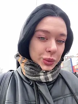 AlishaPrettyBlade online show from 7, 3, 2025