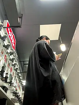 AlishaPrettyBlade online show from 10, 10, 2025