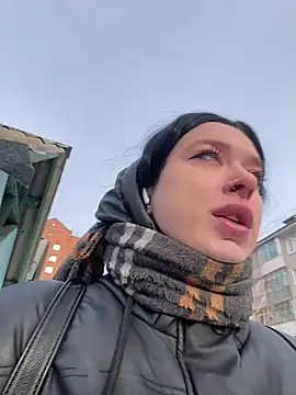 AlishaPrettyBlade online show from 6, 3, 2025