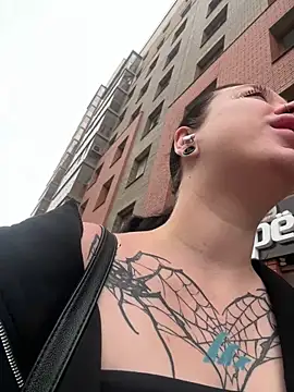 AlishaPrettyBlade online show from 21, 5, 2026