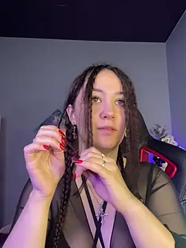 AshleySkott  online show from 17, 3, 2025