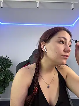 AshleySkott  online show from 21, 9, 2025