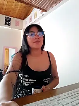 Arielle lov online show from 8, 10, 2025