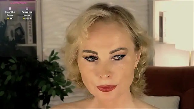 Sandra Kind online show from 24, 10, 2025