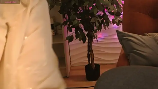 Sandra Kind online show from 10, 3, 2026