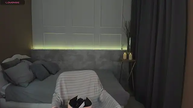 Sandra Kind online show from 6, 3, 2025