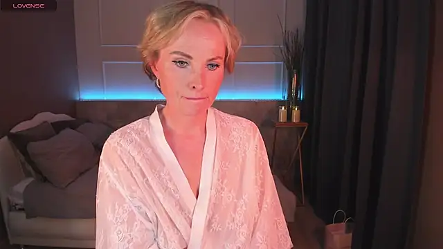 Sandra Kind online show from 2, 3, 2025