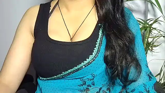 Snapshot of its_siya chatting on 16, 11, 2025 its siya online show from 16, 11, 2025