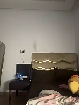 Roroo002 online show from 22, 9, 2025