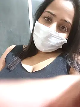 COZY ROZI online show from 14, 11, 2025