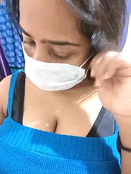 COZY ROZI online show from 9, 9, 2025