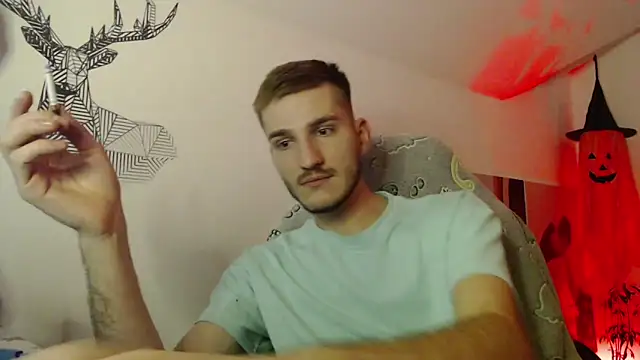 Snapshot of yoyoboy988 chatting on 21, 9, 2025 yoyoboy988 online show from 21, 9, 2025