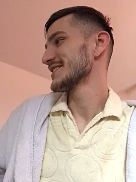 Snapshot of yoyoboy988 chatting on 18, 3, 2025 yoyoboy988 online show from 18, 3, 2025