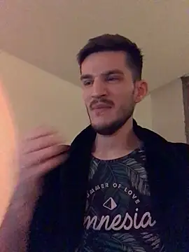 Snapshot of yoyoboy988 chatting on 28, 2, 2025 yoyoboy988 online show from 28, 2, 2025