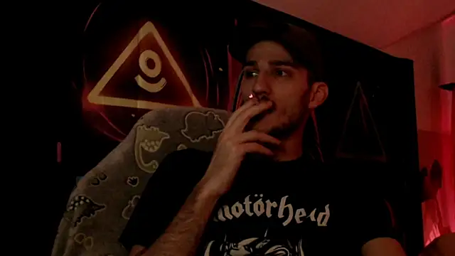 Snapshot of yoyoboy988 chatting on 2, 12, 2025 yoyoboy988 online show from 2, 12, 2025