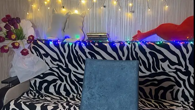 Asian Vi online show from 13, 3, 2025