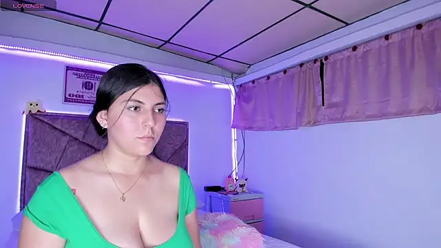 Cristal Smith20 online show from 15, 11, 2025