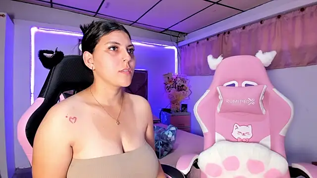 Cristal Smith20 online show from 25, 3, 2026