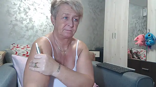 RosesandLillies online show from 5, 11, 2025