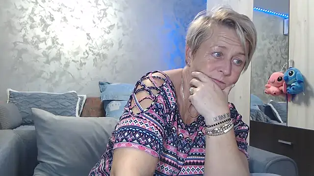 RosesandLillies online show from 28, 11, 2025