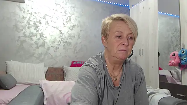 RosesandLillies online show from 14, 4, 2026