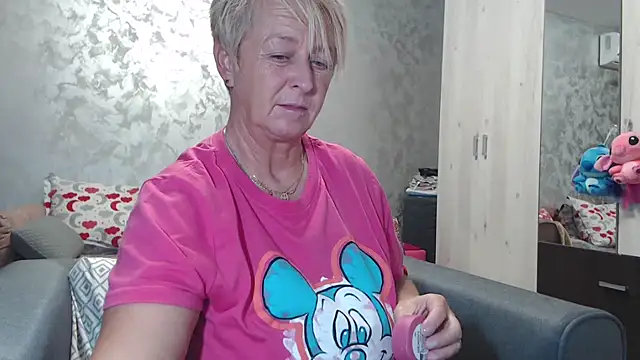 RosesandLillies online show from 28, 9, 2025